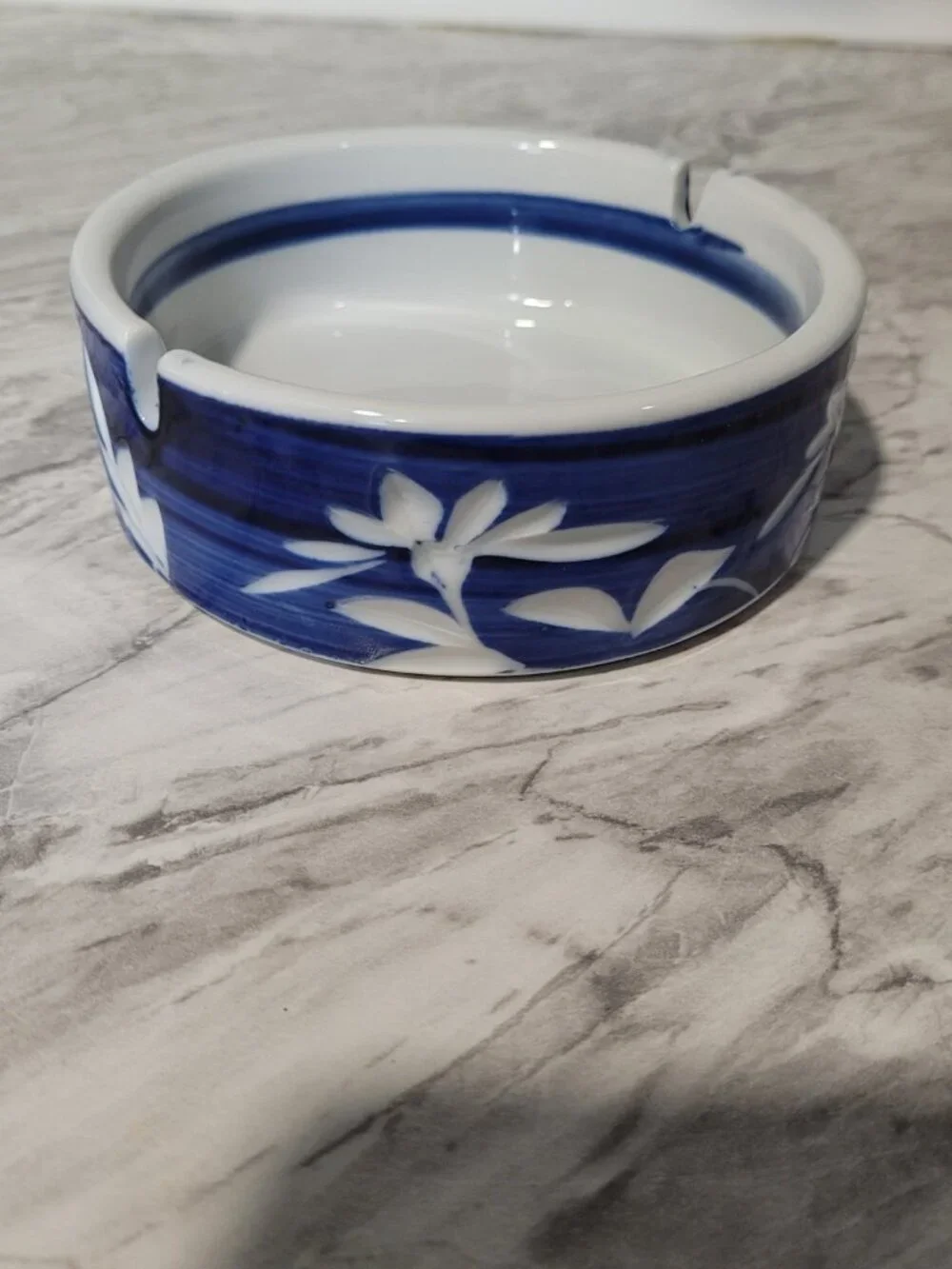 Vintage‎ Blue And White Pottery Japanese Bowl Dish With Chopstick Rest